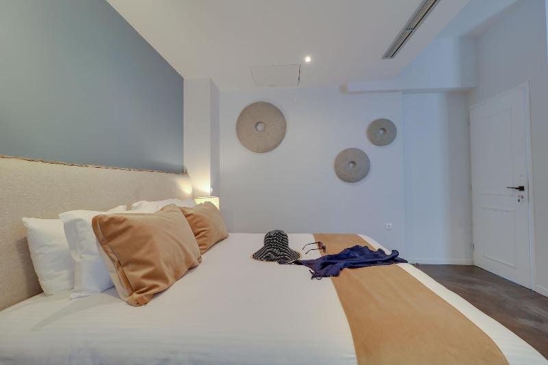 Athinn Residence Athens Ngoại thất bức ảnh
